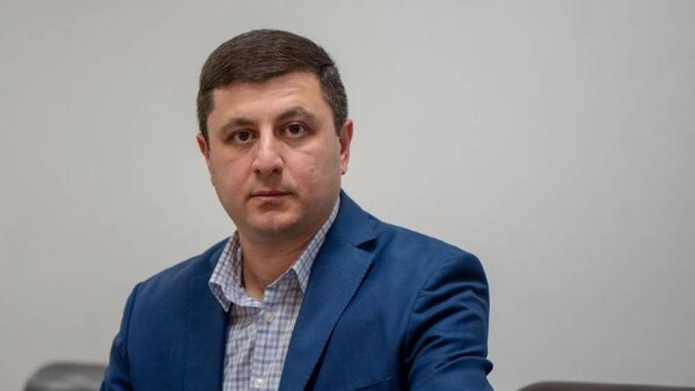 Բռնատիրական երկիր՝ դրա կերպարից բխող ճնշումներ, ազատ խոսքի սահմանափակումներ և անբարոյական վարքագիծ