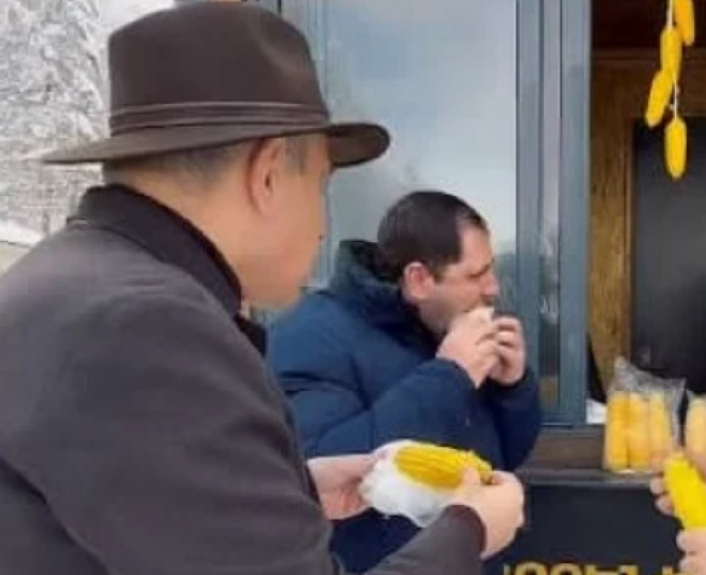 Պարզունակ, հնամաշ քարոզչական «հնարք». «Փաստ»