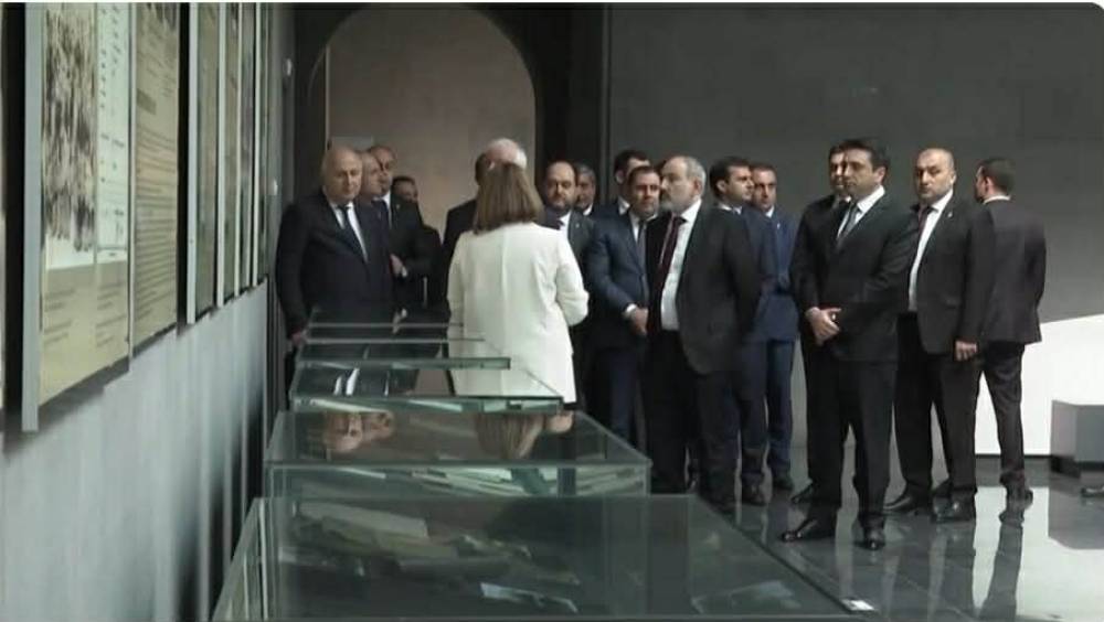 «Վախենում են սիրել հայրենիքը, Ալիեւը կջղայնանա»