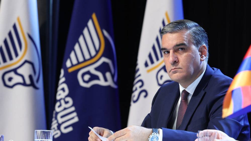 Հիմա․ Արման Թաթոյանը՝ անվտանգային խնդիրների մասին․ հրատապ ասուլիս