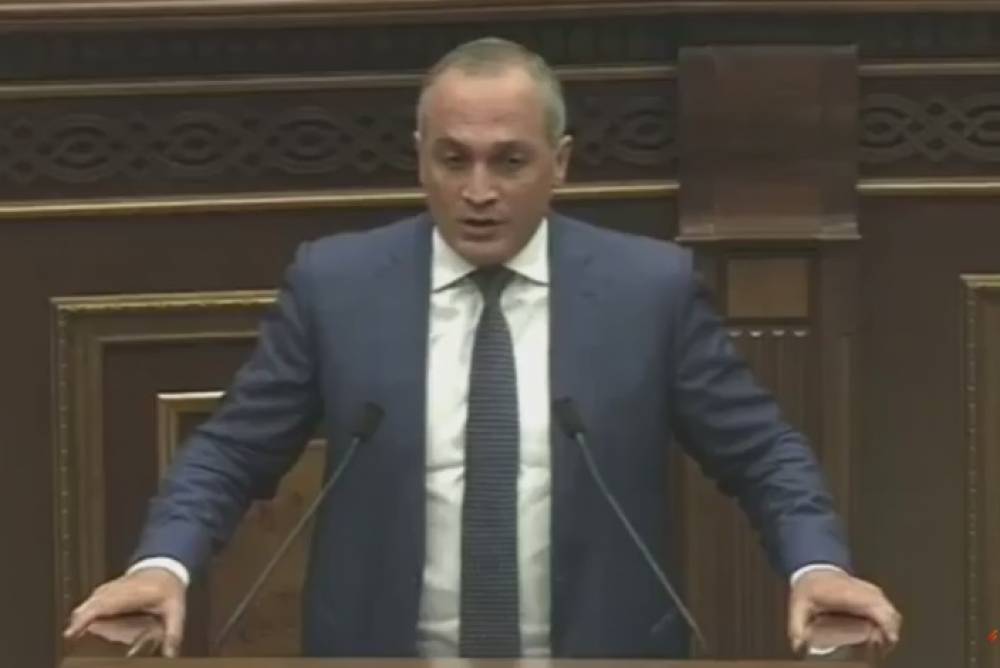 Իմ դիպլոմը չեմ հրապարակում, որ ցույց տամ գերազանց եմ սովորել. Կորյուն Նահապետյան