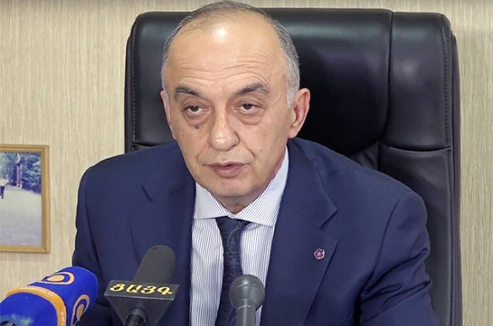 Գյումրիում պահանջում են ՇՊՀ ռեկտորի հրաժարականը (տեսանյութ, ուղիղ)