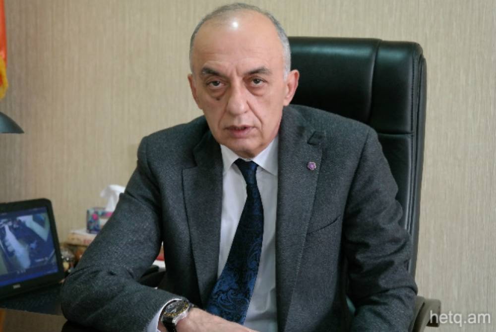 Ընդհատված բեմականացումների շարունակություն է. ՇՊՀ ռեկտորը հակադարձում է իր հրաժարականը պահանջողներին