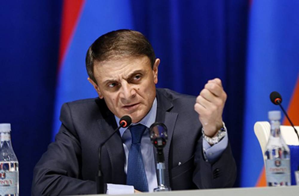 «Փշալարերը պահեստում են, և ես վստահ եմ՝ դրանք կժանգոտվեն»․ ՀՀ ոստիկանապետ Վալերի Օսիպյան. «Ամերիկայի ձայն»