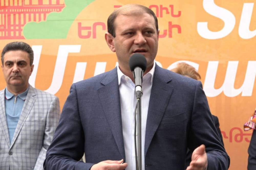 ՀԱՐՑՈՒՄ. Ինչպես են Երևանի բնակիչները քաղաքապետ Տարոն Մարգարյան-ին