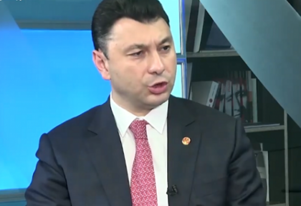 «Փաշինյանի պագոնները չէր ընկնի, որ ասեր ներողություն». Շարմազանով (տեսանյութ)