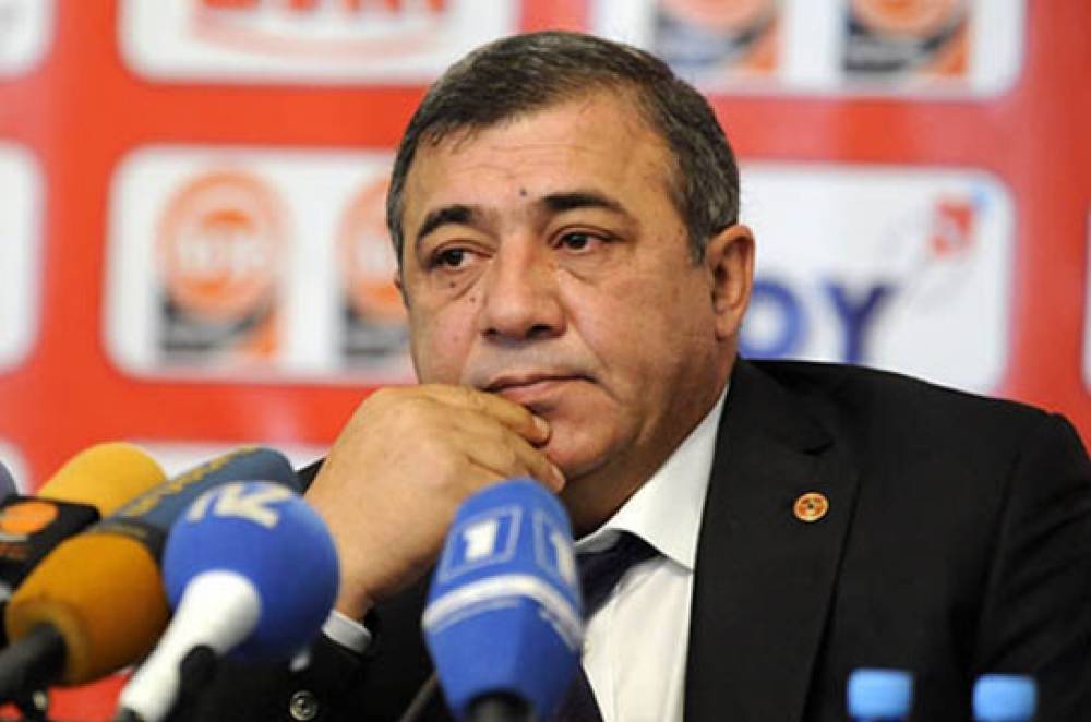 Ավանում Ռուբեն Հայրապետյանը հարվածել է ճանապարհ փակած դպրոցականի. ականատես