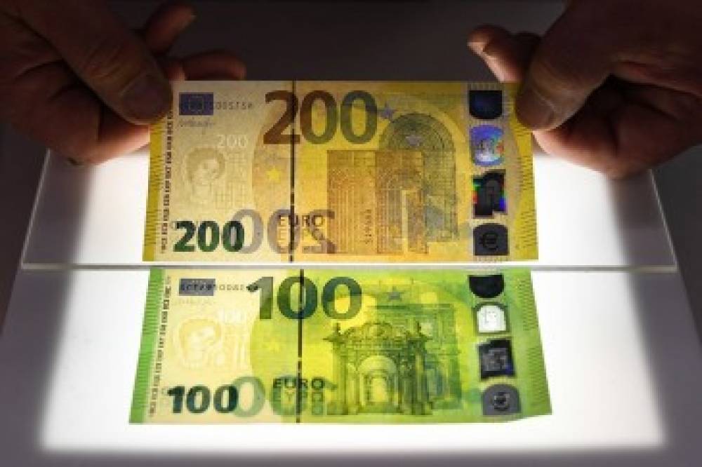 Հայտնվել են 100 և 200 եվրոյանոց նոր թղթադրամներ