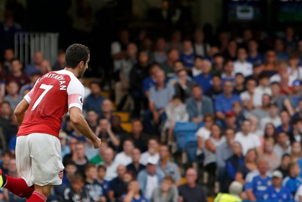 Բաքուն խոչընդոտ չէ. Հենրիխ Մխիթարյանը շարունակում է վայելել երկրպագուների սերն ու հարգանքը