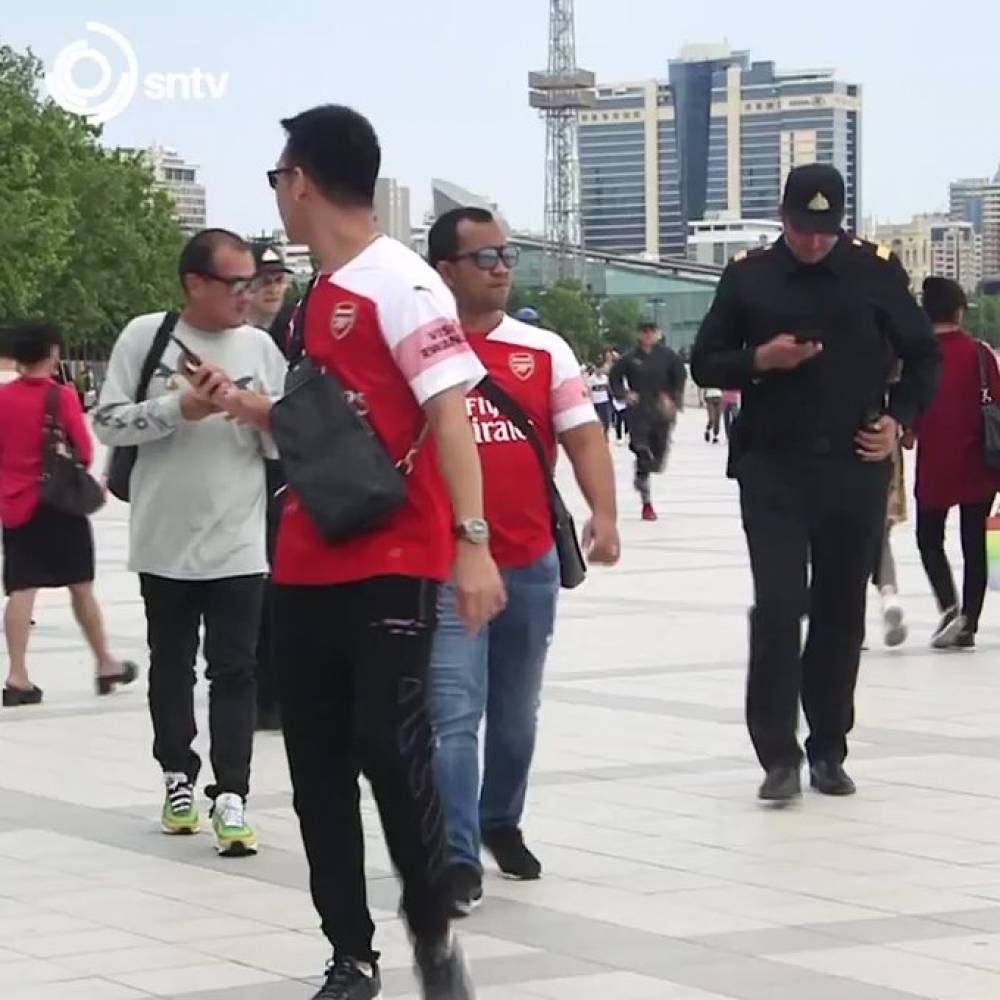 Բաքվում ոստիկաններն առանձնահատուկ ուշադրություն են դրսեւորում Մխիթարյանի խաղաշապիկներով ֆանատների նկատմամբ