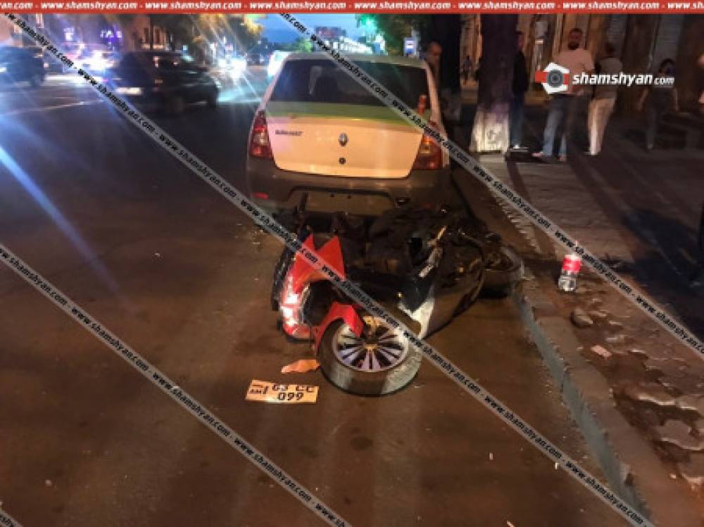 Երևանում բախվել են Lexus-ն ու մոպեդը. վերջինս ուղևորուհին տեղափոխվել է հիվանդանոց