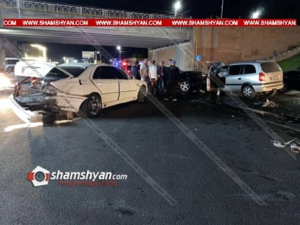 Արմավիր քաղաքի «Կարմիր կամրջի» մոտ բախվել են 2 Mercedes-ներն ու Opel-ը. կա 5 վիրավոր