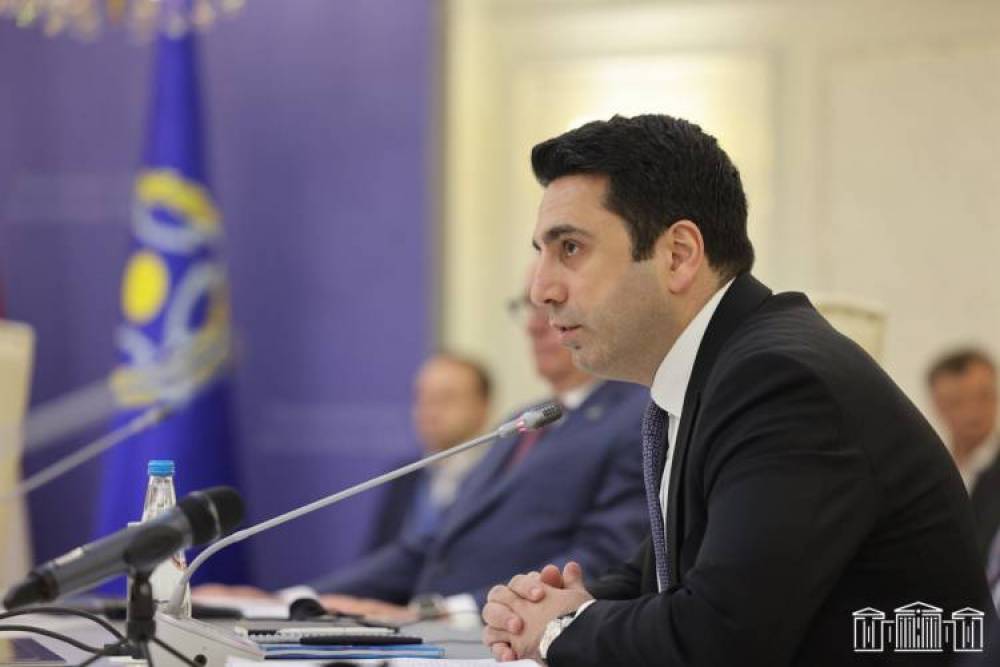 Ալեն Սիմոնյանն ու Վոլոդինը ոչ պաշտոնական, ուշագրավ զրույց են ունեցել․ «Հրապարակ»
