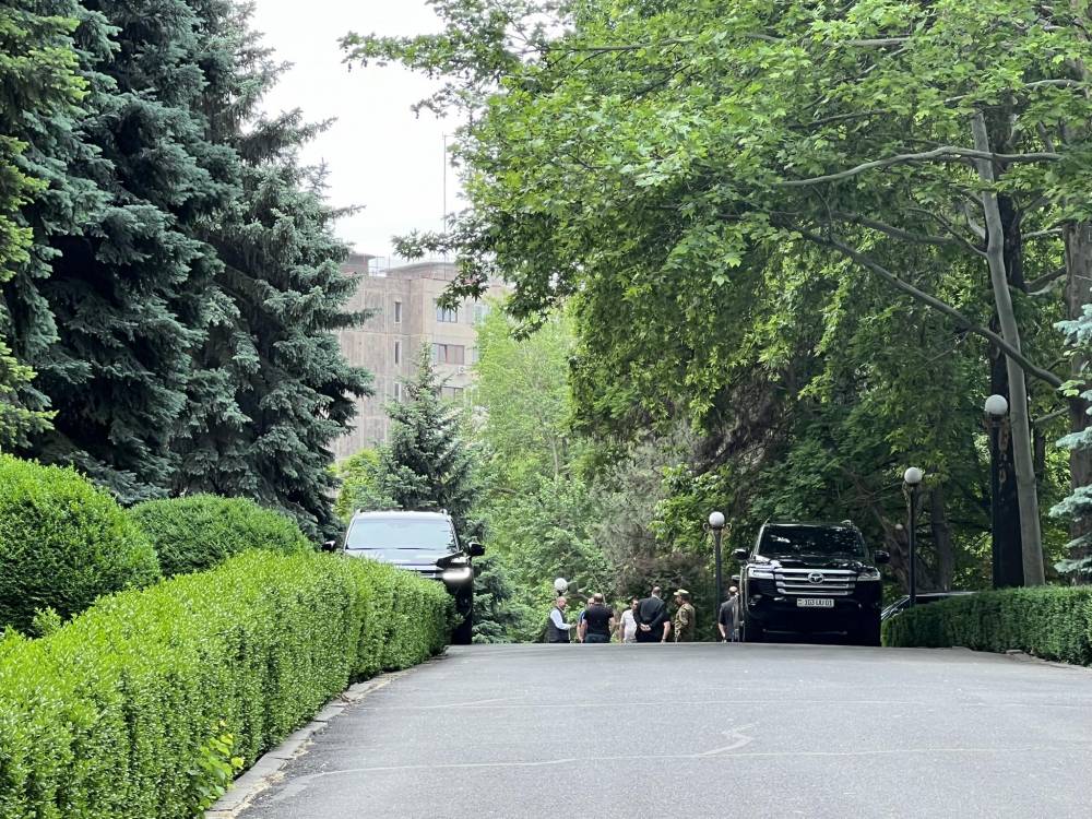 Փաշինյանն ԱԺ-ում է. փակ հանդիպում ՔՊ-ի հետ