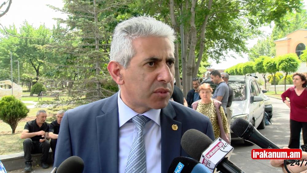 «Որտեղ, որ մեքենան կանգներ, կիջնեիր՝ ռադդ կքաշեիր»․ Էդգար Ղազարյան