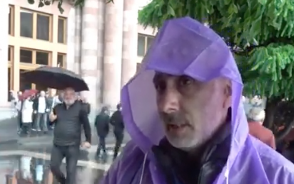 Ժողովու'րդ, առավոտյան 9:00-ից միացեք մեզ, Փաշինյանի ասուլիսին մենք էլ հարցեր ունենք. զոհվածի հայր