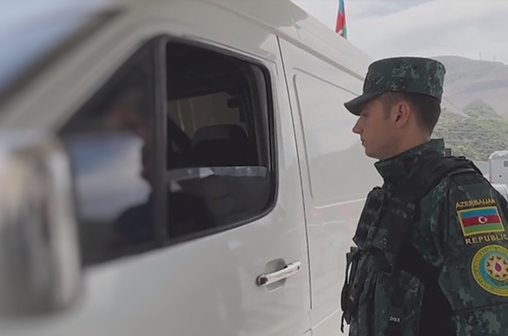 Շուշիի շրջանի Լիսագոր համայնքի բնակիչներն են եղել ադրբեջանական լրատվամիջոցների տարածած տեսանյությում․ նրանք Գորիսից սնունդ ու դեղորայք էին բերում․ Լիսագորի բնակիչ