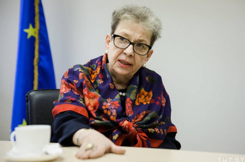 Մեկ-երկու կետ կա, որտեղ հայկական զորքերն են սահմանային տարածքներում. ԵՄ դեսպան