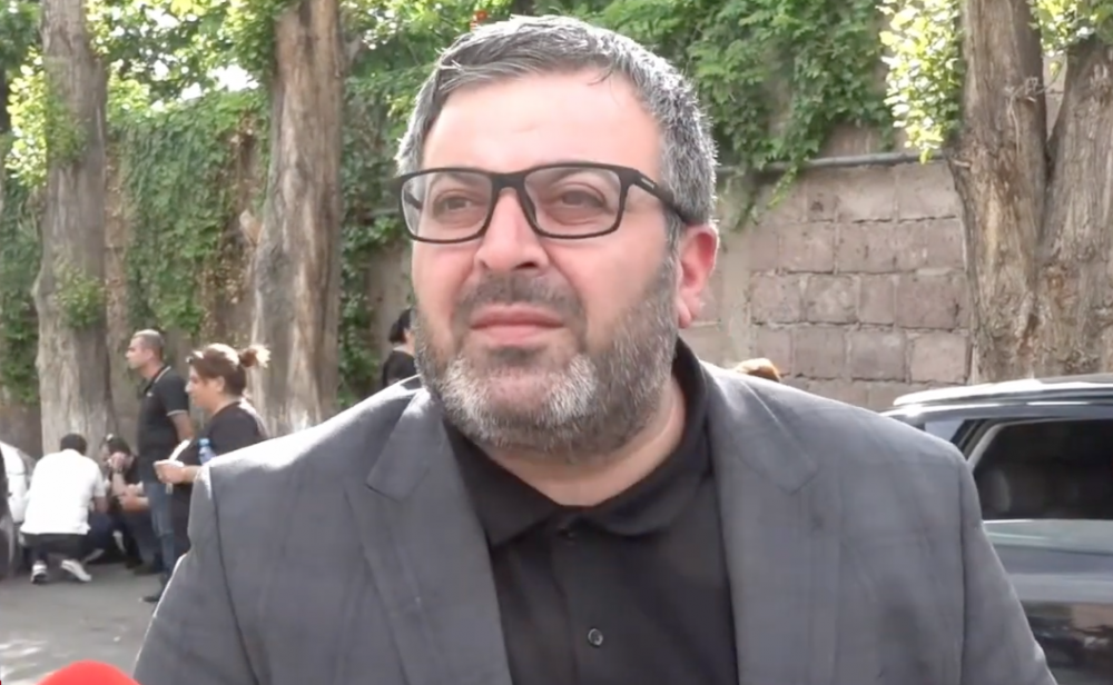 Ուզածները ի՞նչ է, հերոսածին մոր վիճակը ՁՊՎ-ում վատանում է, բարոյական չէ իրենց արածը. պատգամավոր