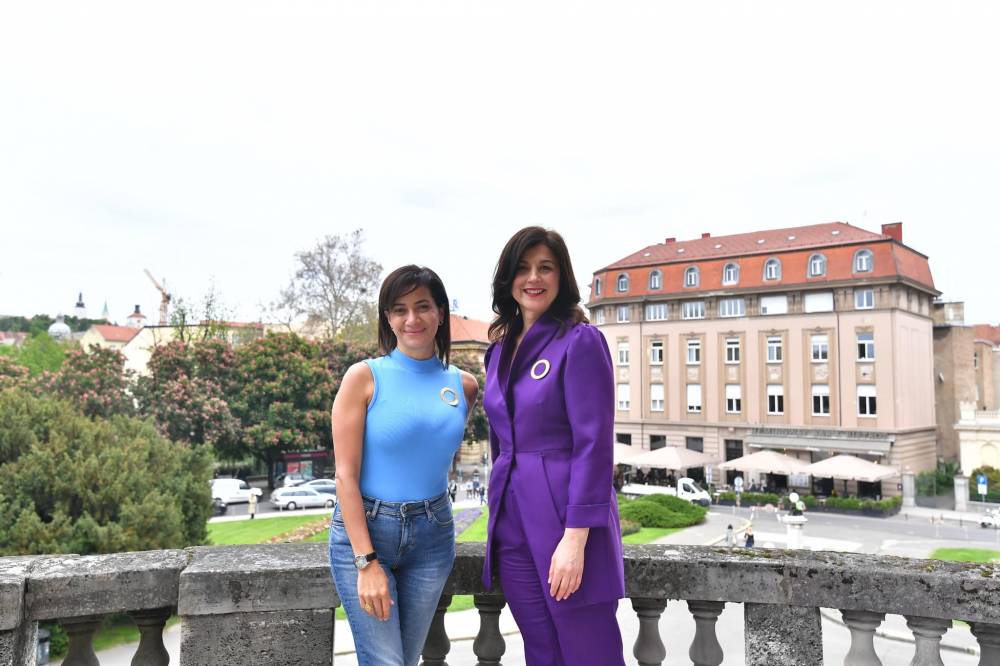 Աննա Հակոբյանը Զագրեբից նոր լուսանկարներ է հրապարակել, նա կրկին ջինսով է ներկայացել