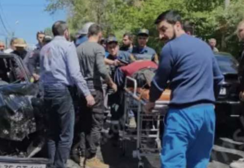 Երևանում բախվել են Subaru-ն, Lada-ն ու Opel-ը․ կան վիրավորներ