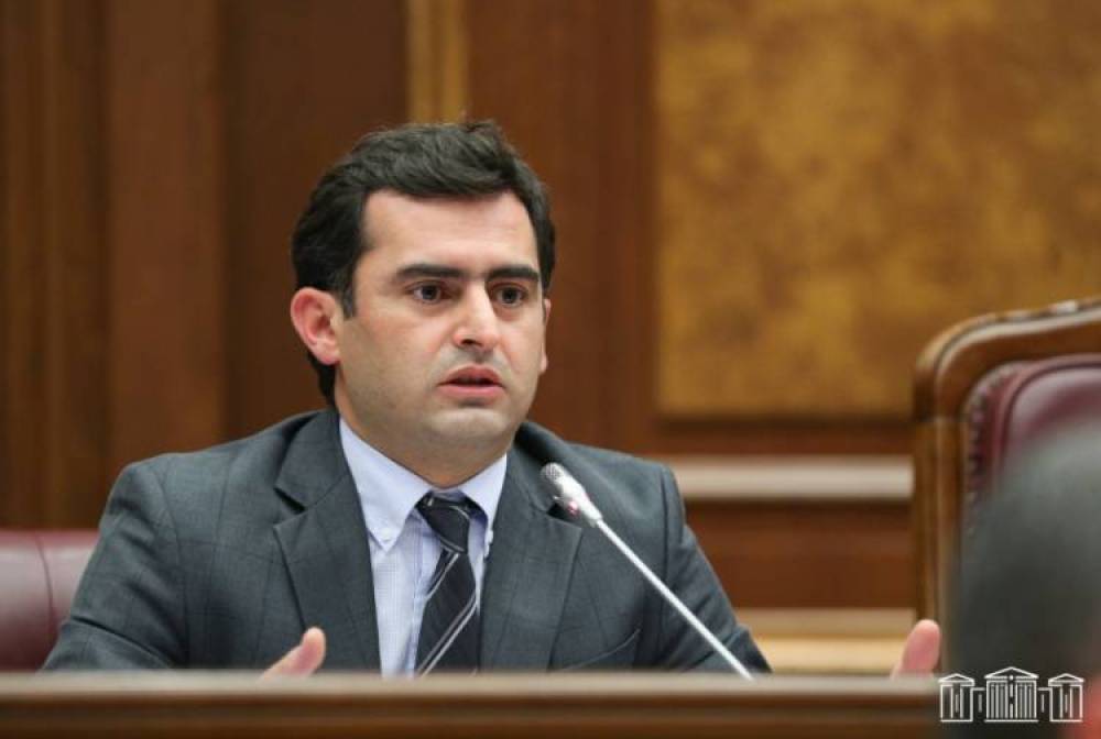 Ո՞վ Հակոբ Արշակյանին մղեց «սուրբ տեղը դատարկ չթողնել»․ «Հրապարակ»