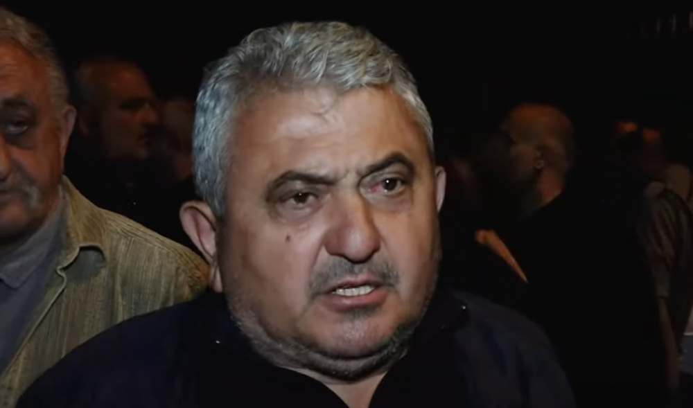 30 կարմիր բերետավորները ձեռքերս ոլորելով բերման ենթարկեցին, կարծես դարի հանցագործին էին բերման ենթարկում. զոհվածի հայր