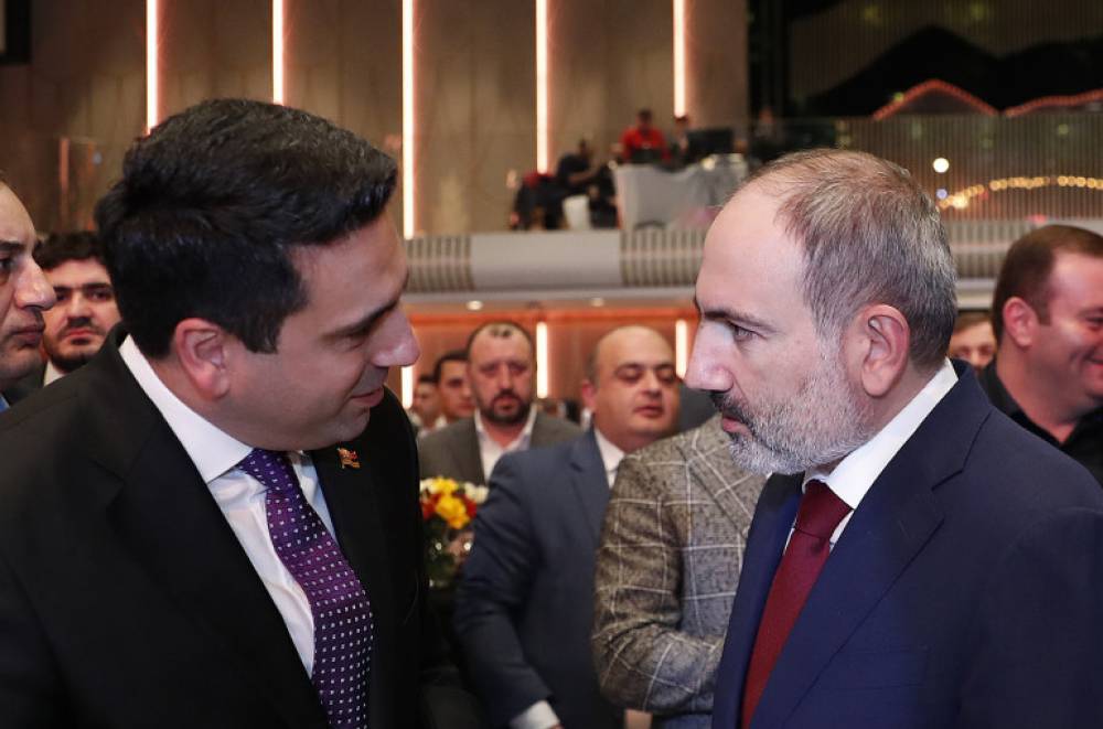 Այ, եթե ինքը լիներ Աստված,այդ սխալը թույլ չէր տա.Փաշինյանը՝ Ալեն Սիմոնյանի թքելու մասին