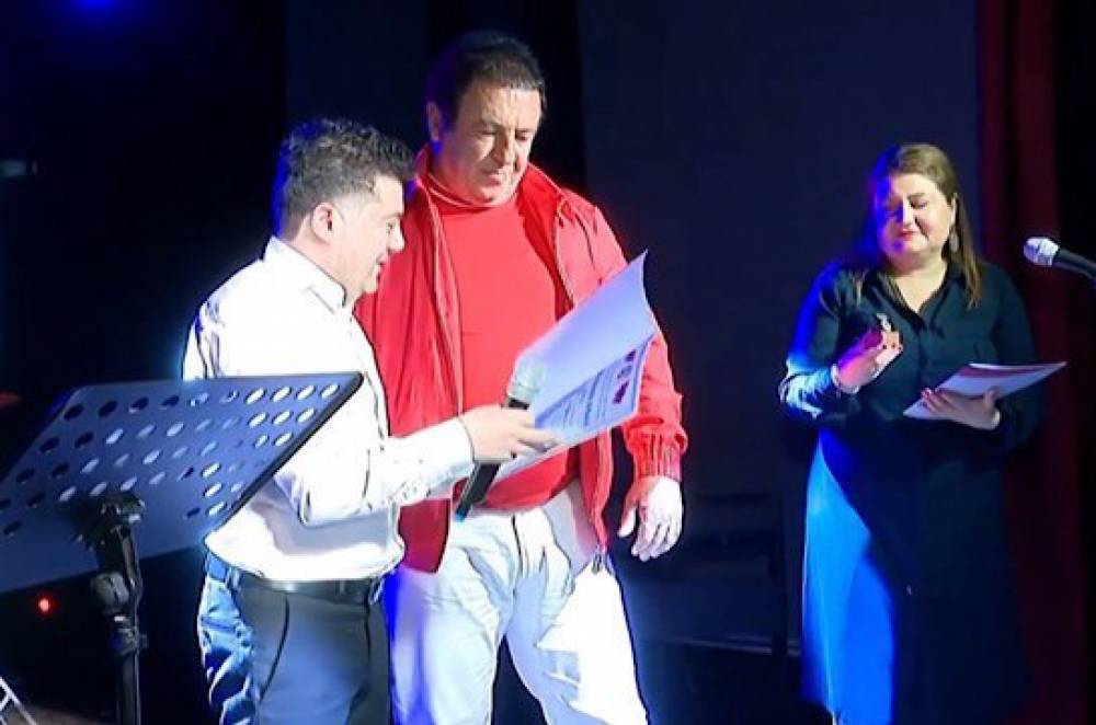 Շառլ Ազնավուրի անվան մշակույթի և արվեստի պետական քոլեջում շանսոնյեի տարեդարձը նշվել է մեծ շուքով․ միջոցառմանը մասնակցել է նաև Գագիկ Ծառուկյանը