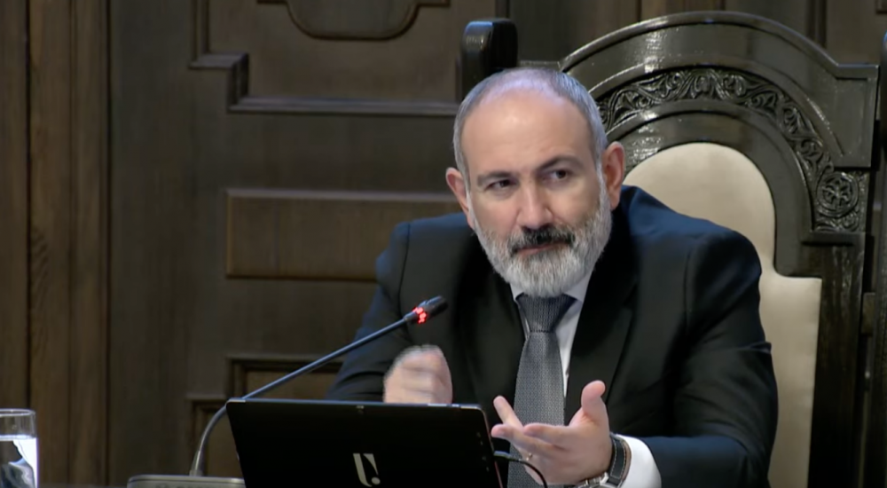 Փաշինյանը վարում է կառավարության նիստը․ ՈՒՂԻՂ