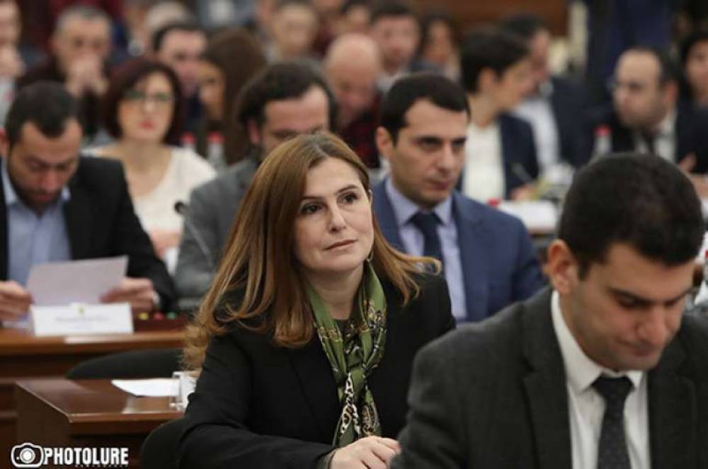 58 175 280 դրամ, ահա այսքան է կազմել 2023 թ.ի հունվարից մարտի վերջ ընկած ժամանակահատվածում Երևանի քաղաքապետարանի կողմից որպես պարգևավճար տրված գումարը. ավագանու անդամ