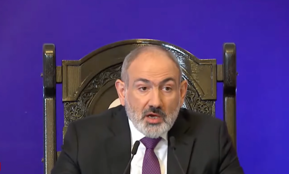 Փաշինյանը պատասխանում է լրատվամիջոցների հարցերին․ ՈՒՂԻՂ