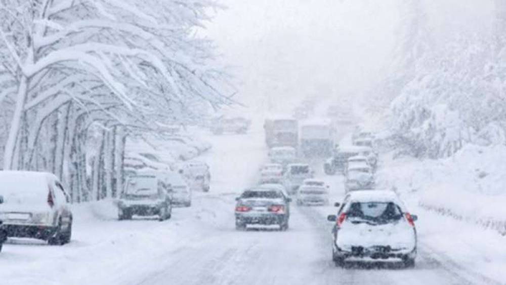 Ապարանում, Շիրակի և Լոռու մարզերի մի շարք բնակավայրերում տեղում է ձյուն