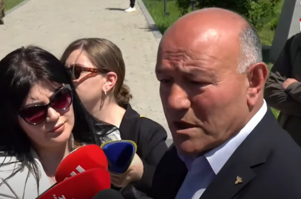 Ես ոչ մեկի կողմից չեմ, իմ կուսակցությունը իմ հայրենիքի պաշտպանությունն է․ Մելիքսեթ Պողոսյանը՝ իշխանություններին պաշտպանելու մասին