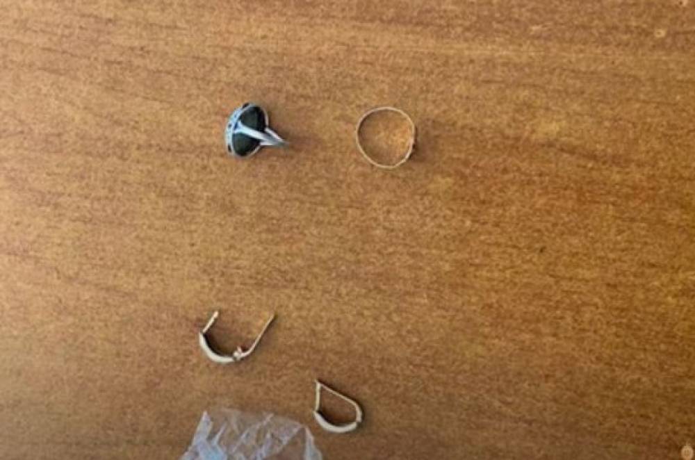 28-ամյա բնակիչը մտել է 55-ամյա կնոջ տուն, բռնաբերել, հափշտակել զարդեր