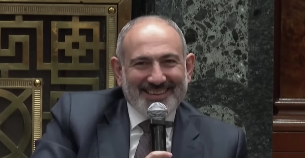 Որ պահին ժողովուրդը որոշեց ինձ գնդակահարել, պատի տակ հնազանդ կանգնած եմ․ Փաշինյան