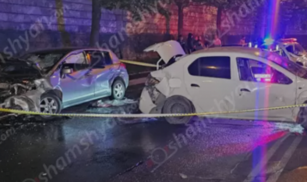 Խոշոր ավտովթար՝ Երևանում. Ռուբեն Հայրապետյանի տան մոտ մեքենաներ են բախվել․ Shamshyan