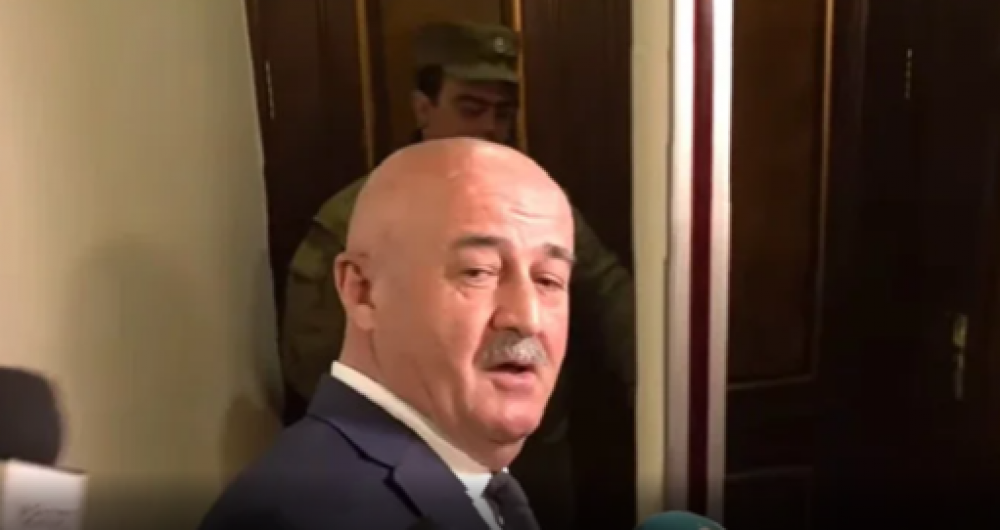 Իմ կինը լինելուց առաջ` նա նախ ՀՀ քաղաքացի է․ Հովիկ Աղազարյանը՝ կնոջ՝ ԱԺ-ում աշխատանքի անցնելու մասին