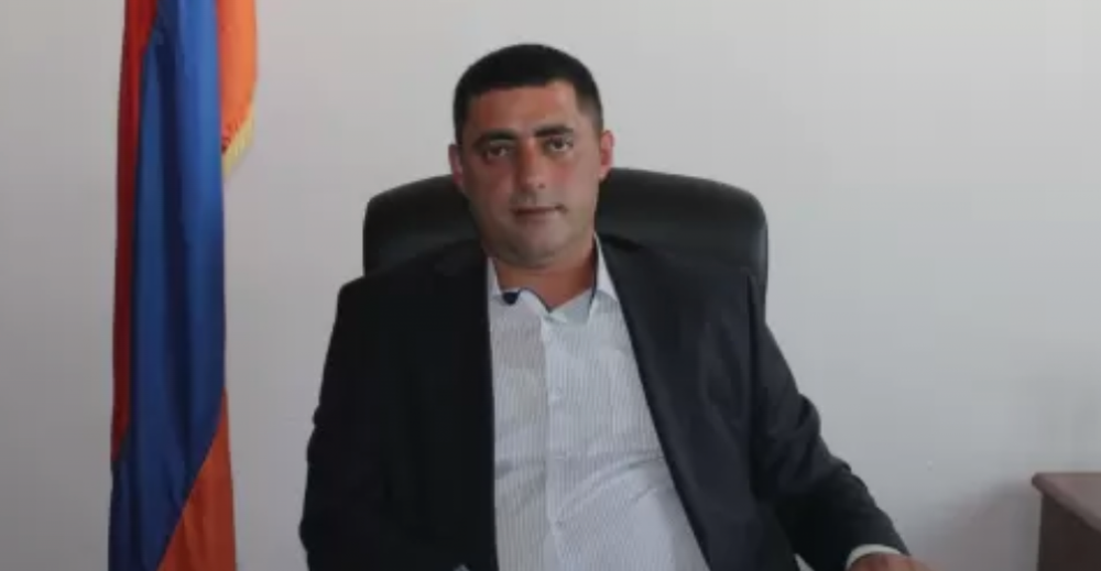 Սկանդալ՝ Գեղարքունիքի մարզում. Ճամբարակի քաղաքապետը կասկածվում է պարեկներին ծեծի ենթարկելու, պարեկային ծառայության ավտոմեքենան վնասելու մեջ. քաղաքապետն ու ևս 2 հոգի ձերբակալվել են