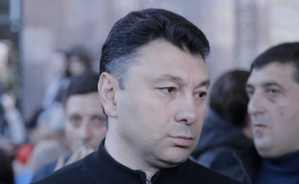 Այս ճակատագրական պահին վերցրու քո վրա պատասխանատվություն ու հեռացիր. Էդուարդ Շարմազանովը` Փաշինյանին