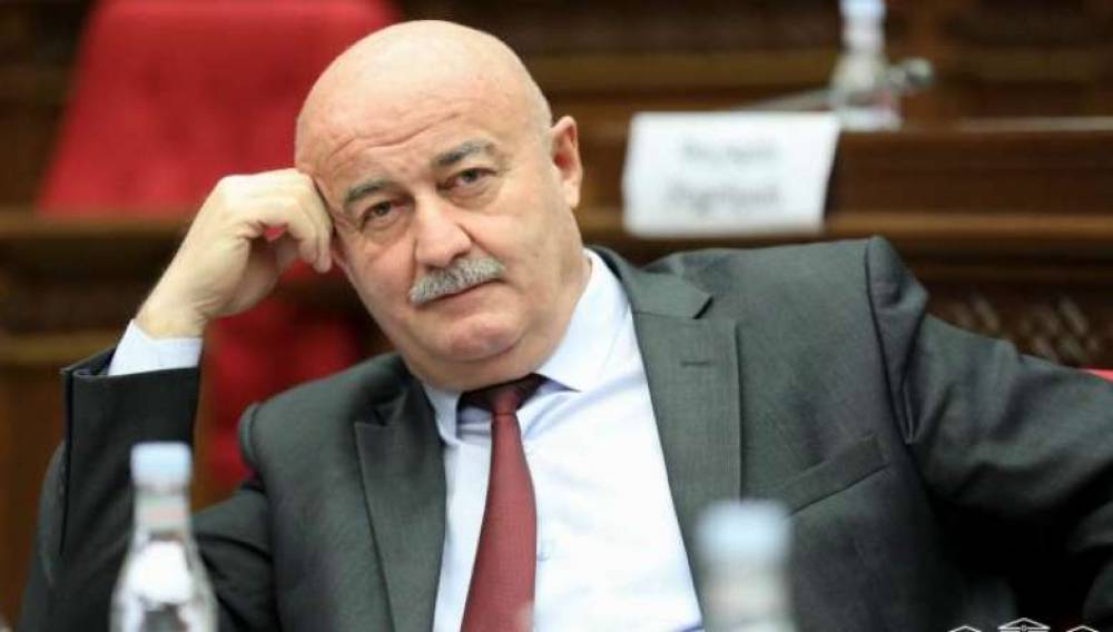 Շաբաթօրյակին չեմ մասնակցել, բայց իմ ընտանիքում սեղանի շուրջ նշել եմ Քաղաքացու օրը․ Հովիկ Աղազարյան