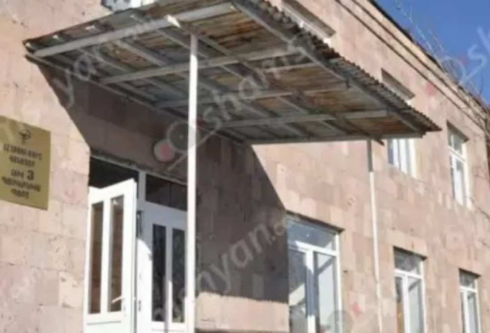 Վանաձորի թիվ 3-րդ պոլիկլինիկայի նախկին ավագ բուժքույրը նախկին տնօրենին և ավագ բուժքրոջը մեղադրում է «քովիդի» ժամանակ 10 մլն դրամ հափշտակելու մեջ