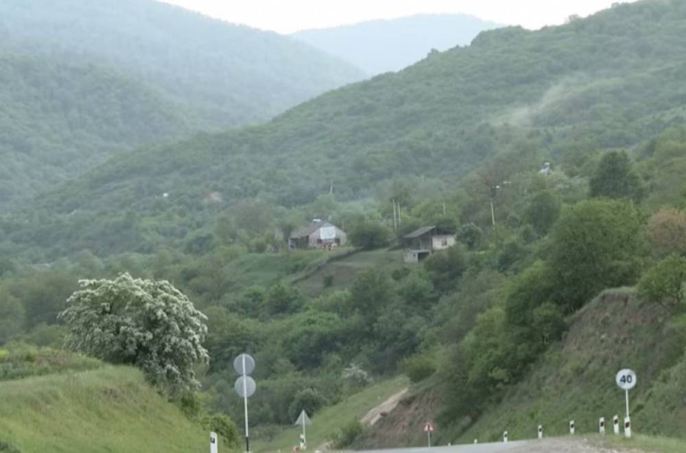 Գույք կորցնող գյուղացիները Կիրանցի գյուղապետարանում դիմումներ են գրում