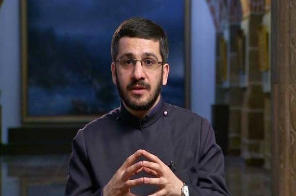 Վա՜յ այն քաղաքական գործչին, ով հոգով աղանդավոր է, մտքով՝ ծանծաղ, խոսքով՝ վայրահաչ, սրտով՝ վախկոտ, շարժումներով՝ անհավասարակշիռ. Ռուբեն վարդապետ Զարգարյան