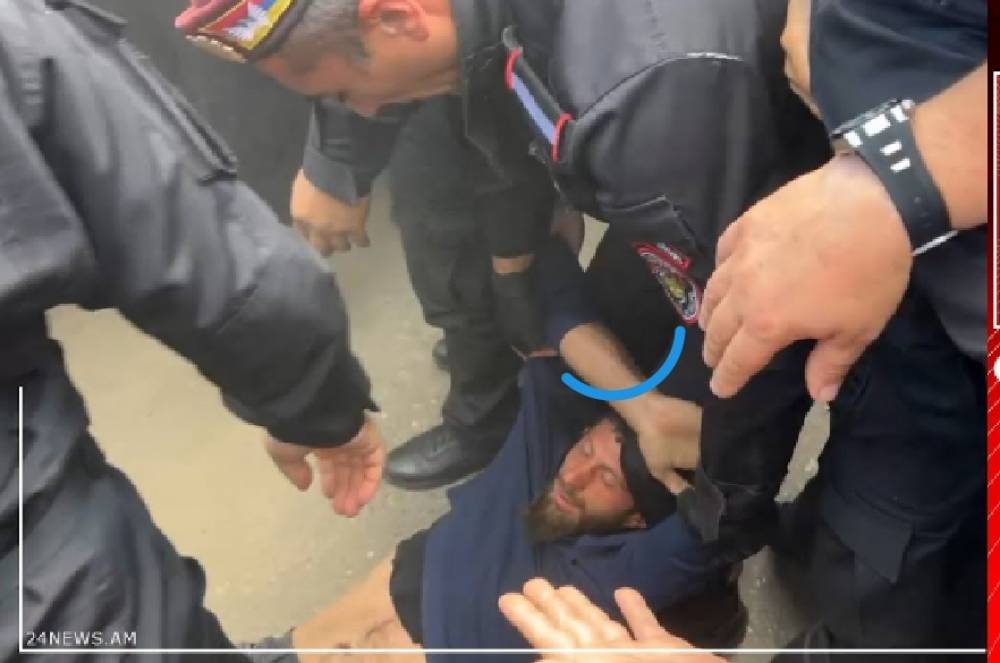 Սևբերետները սկսեցին ջարդը, Շարժման ակտիվիստը կորցրեց գիտակցությունը