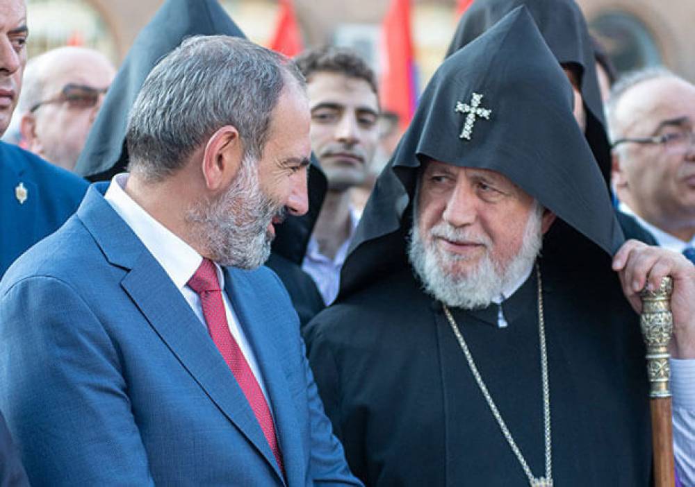 Վեհափառը հրավեր չի ունեցել․ Փաշինյանը՝ նրա մուտքը Սարդարապատ արգելելու մասին