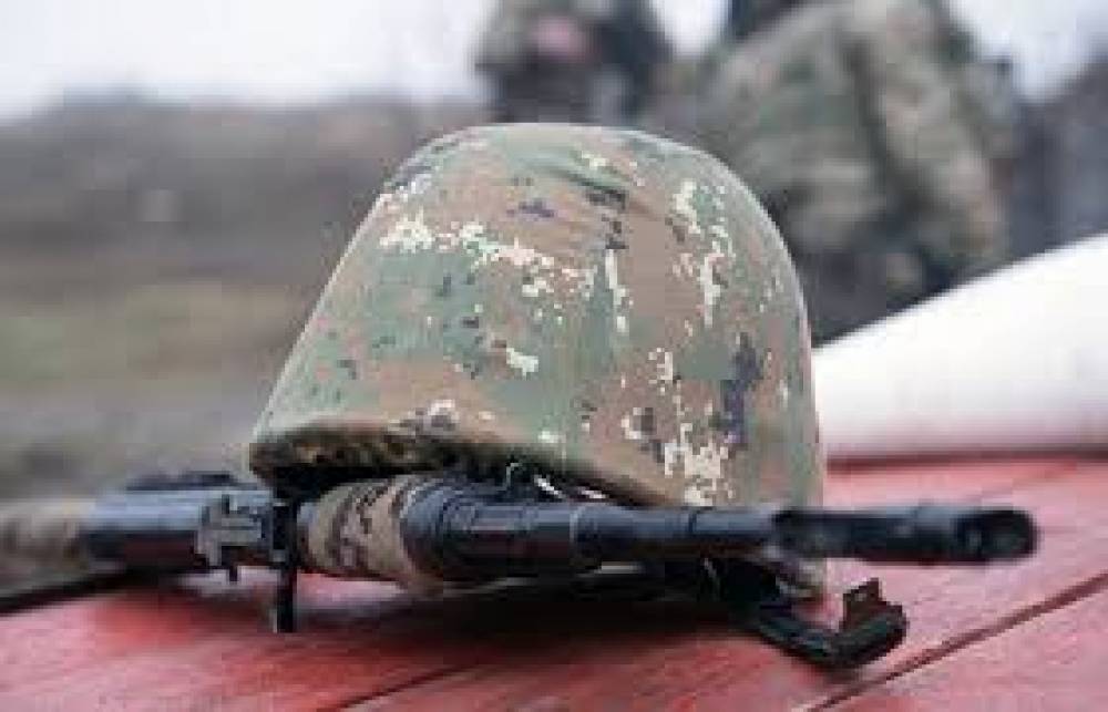 Զինծառայողի դին հայտնաբերվել է կզակի շրջանում հրազենային մահացու վիրավորումով, բռնության հետքեր չեն հայտնաբերվել. ՔԿ