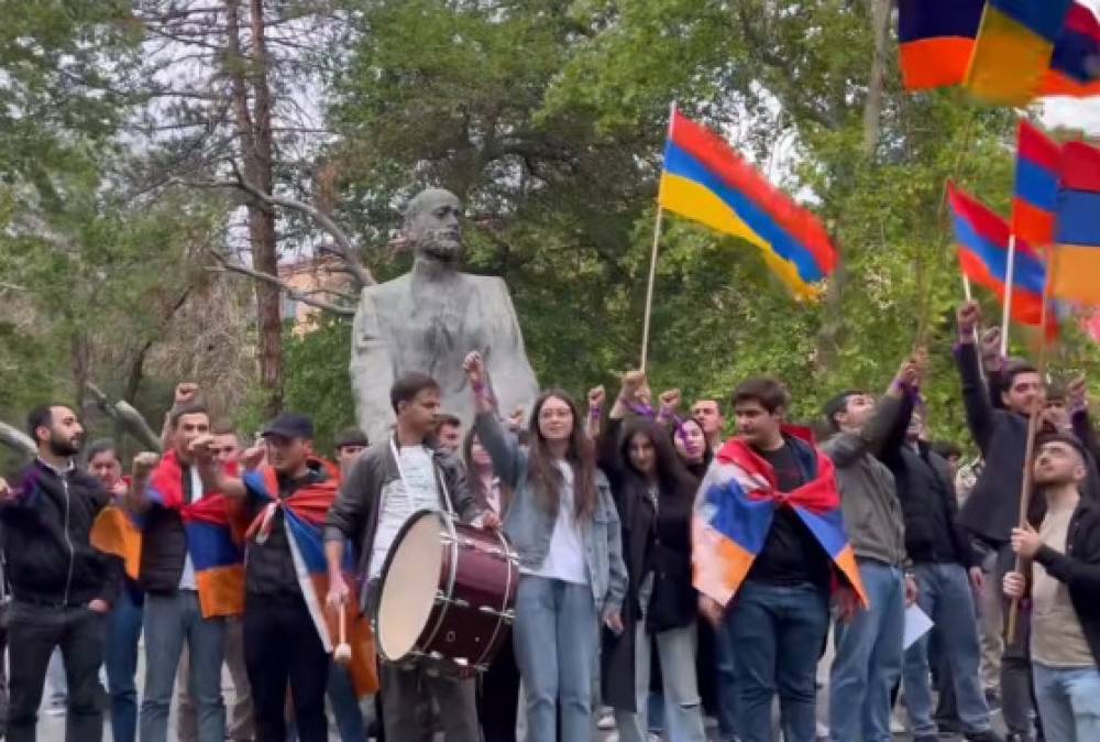 Հայ, Հայաստան, Հայրենիք ու Աստված․ Երիտասարդների ակցիան՝ մայրաքաղաքում