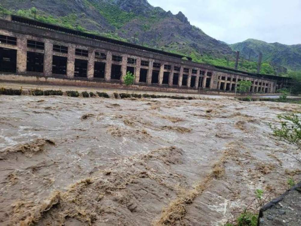 ՀՐԱՏԱՊ Ուշադրություն․ հնարավոր է ամբարտակի փլուզում
