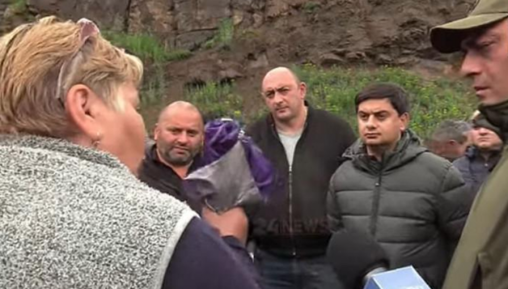 Էս զոնտիկը տալու եմ մարզպետի ճկատին, եթե ասի տունդ թող՝ փող կտամ. Կիրանցեցի կին
